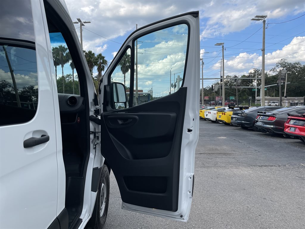 2020 Mercedes-Benz Sprinter 2500 High Roof photo