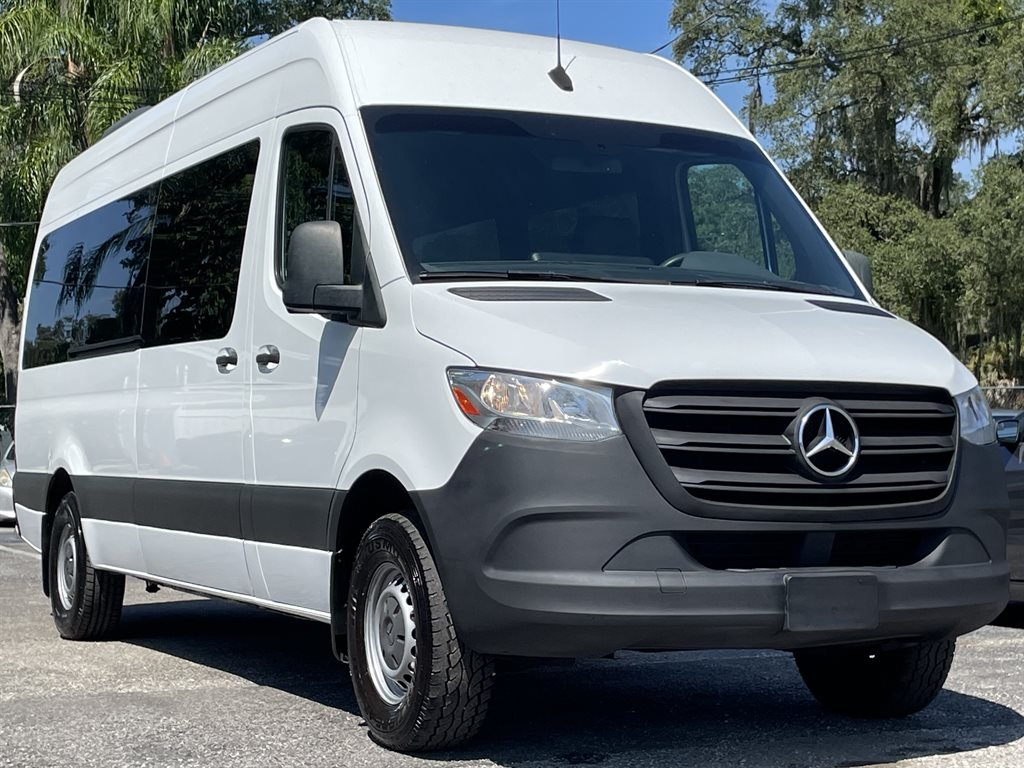 2020 Mercedes-Benz Sprinter 2500 High Roof photo