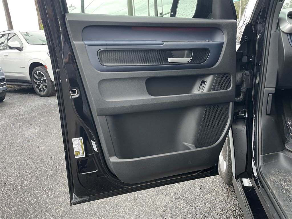 2025 Volkswagen Id. Buzz - $43,999