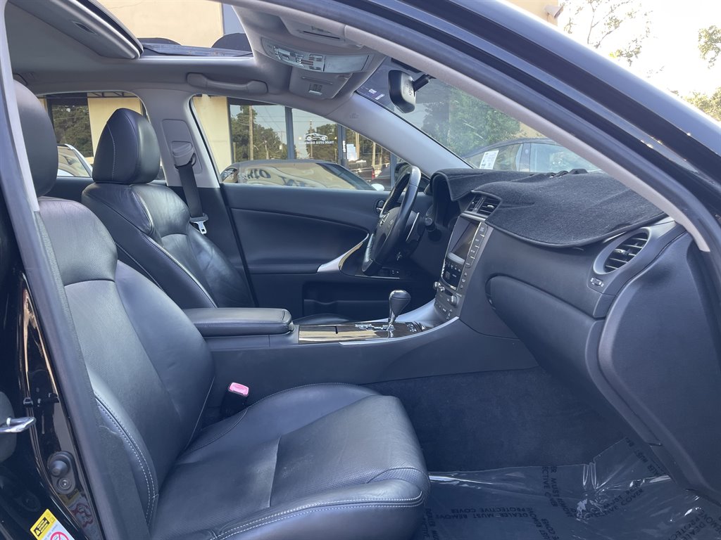 2010 Lexus IS - $8,999