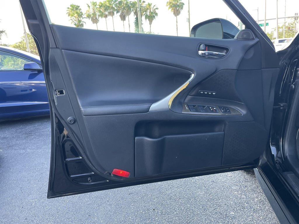 2010 Lexus IS - $8,999