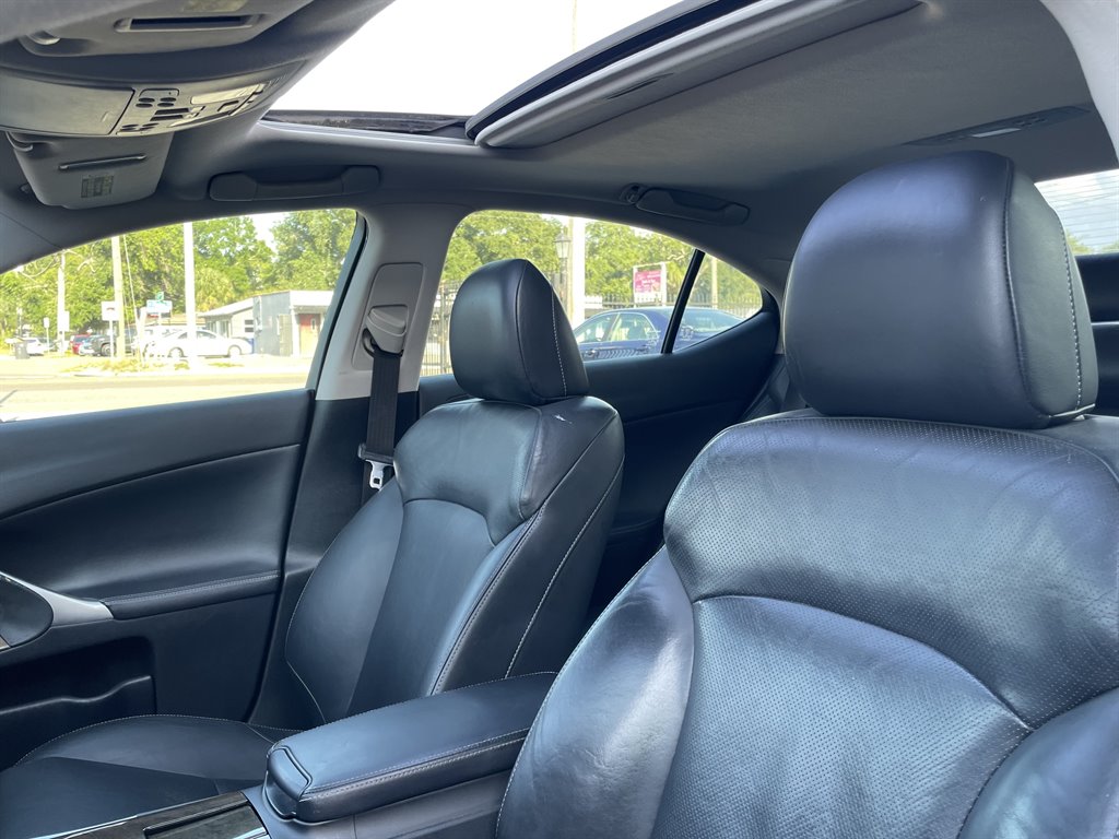 2010 Lexus IS - $8,999