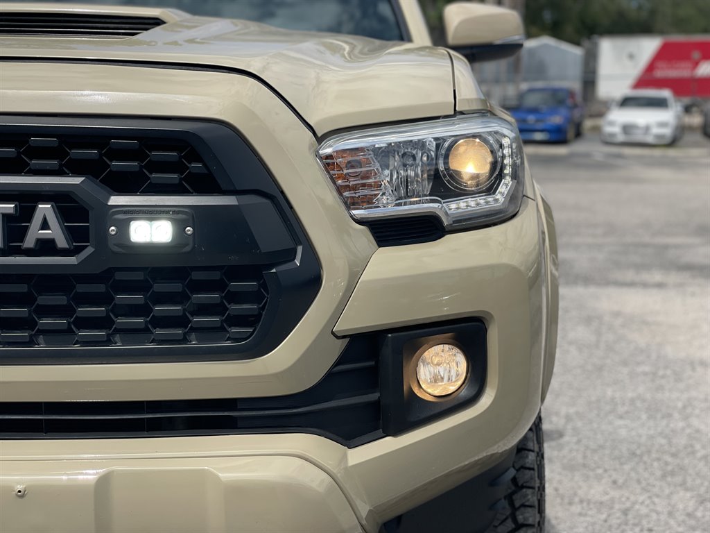 2017 Toyota Tacoma - $24,999