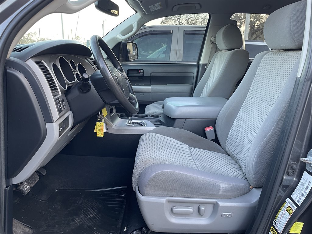2013 Toyota Tundra Grade photo