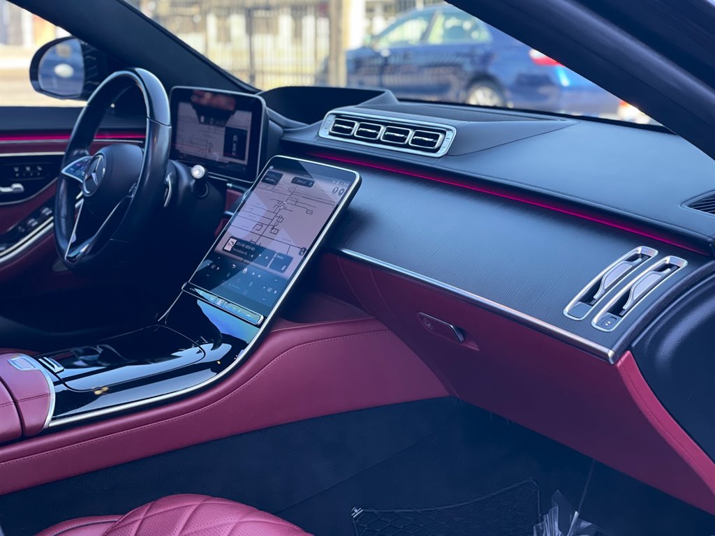 2021 Mercedes-Benz S-class - $59,999