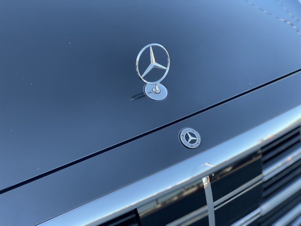 2021 Mercedes-Benz S-class - $59,999