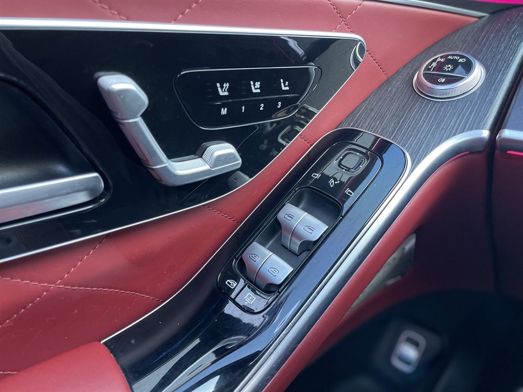 2021 Mercedes-Benz S-class - $59,999