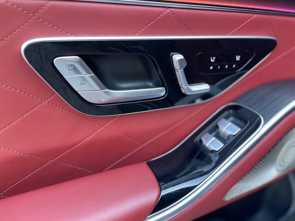 2021 Mercedes-Benz S-class - $59,999