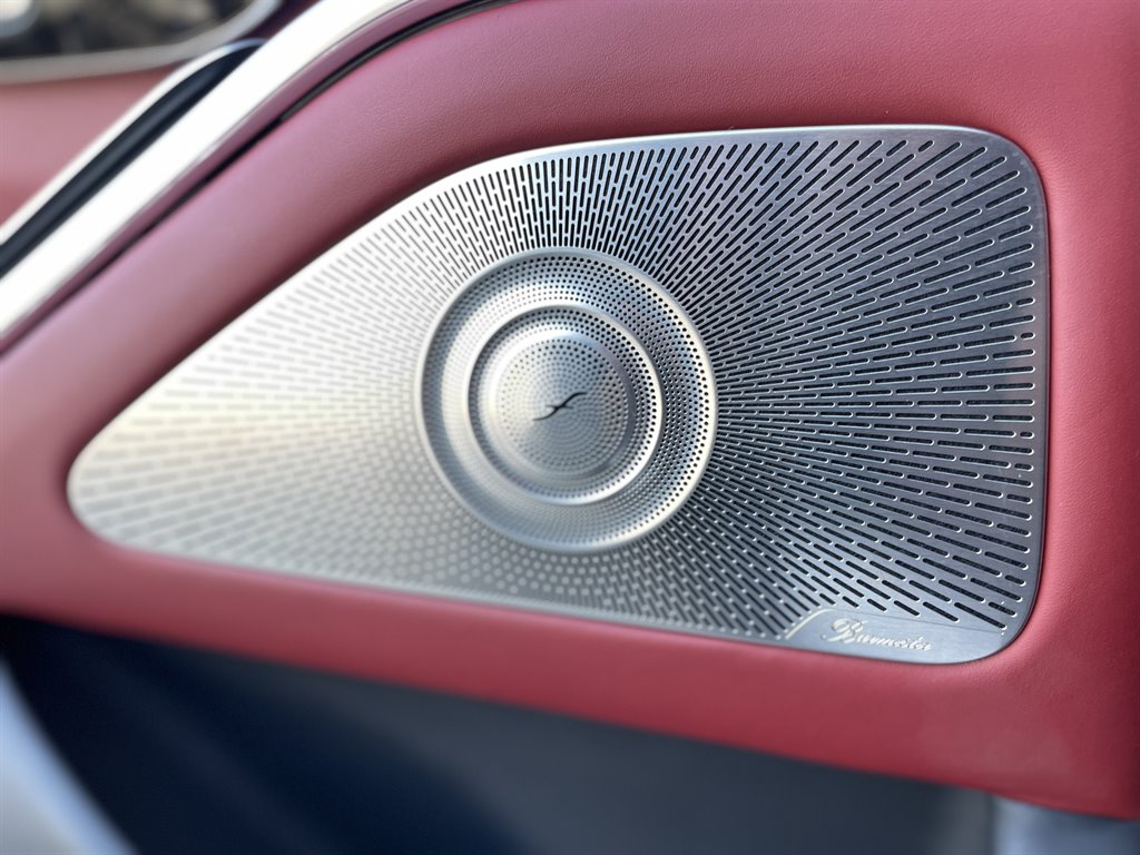 2021 Mercedes-Benz S-class - $59,999