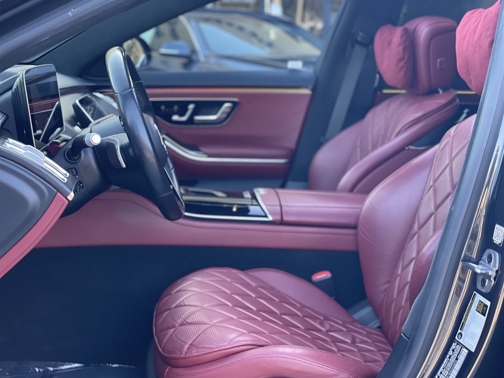 2021 Mercedes-Benz S-class - $59,999