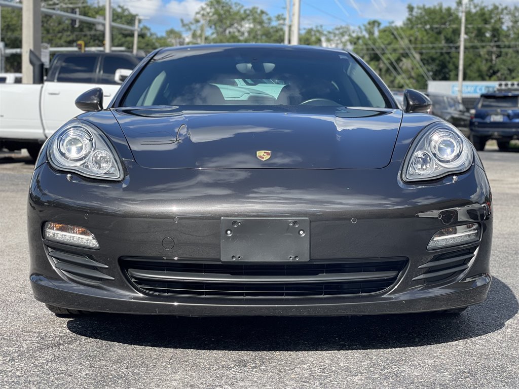 2011 Porsche Panamera 4S photo
