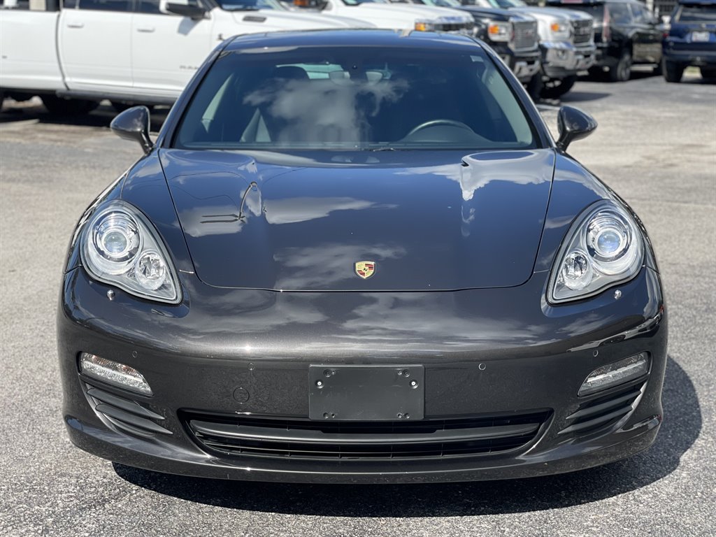 2011 Porsche Panamera 4S photo