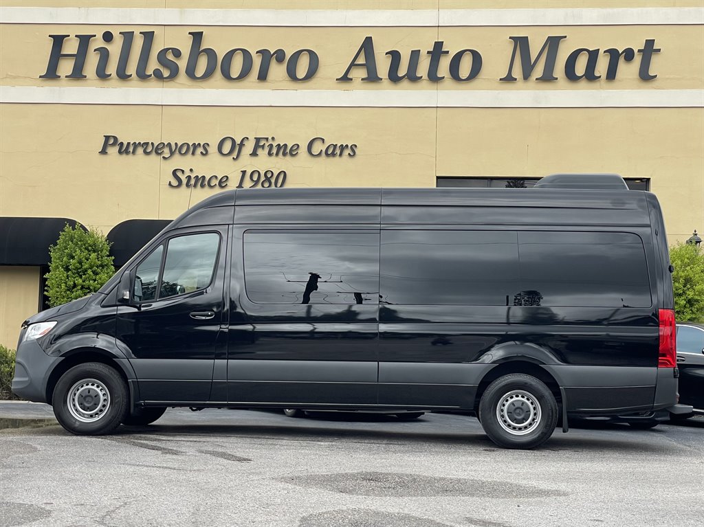 2021 Mercedes-Benz Sprinter 2500 High Roof photo
