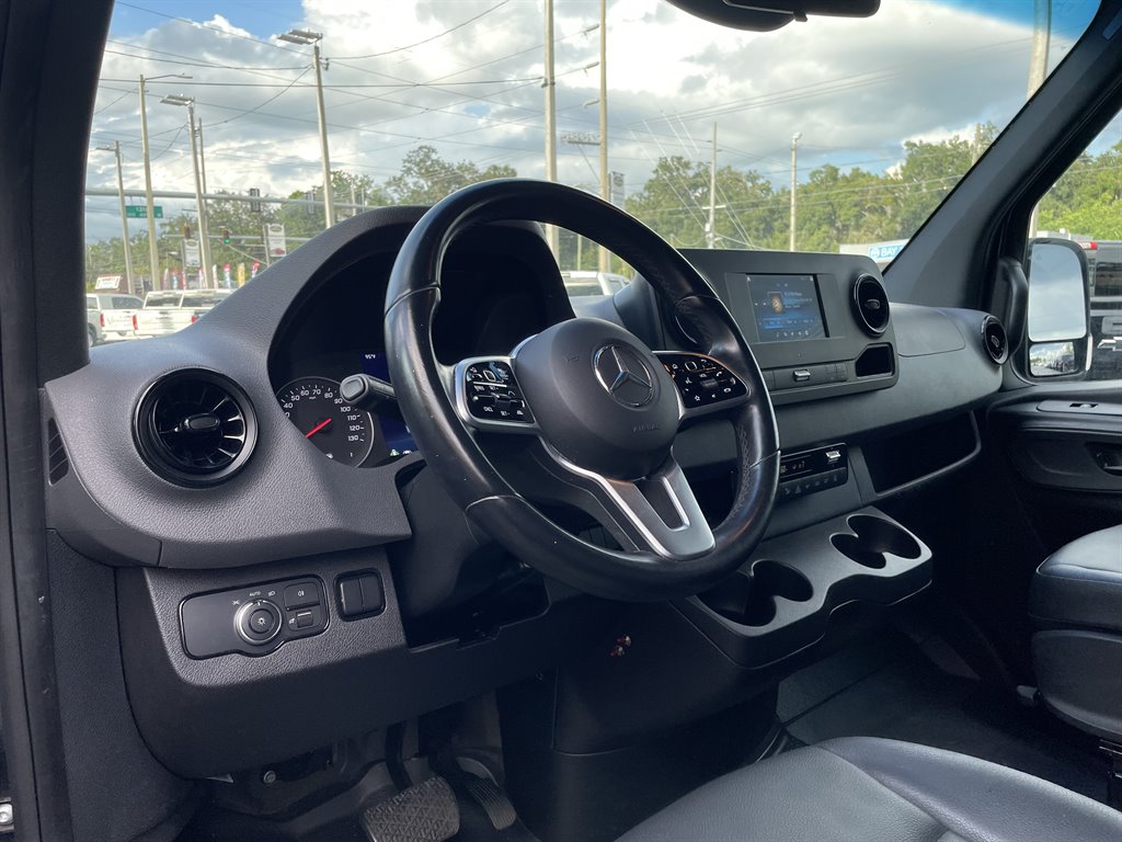 2021 Mercedes-Benz Sprinter 2500 High Roof photo