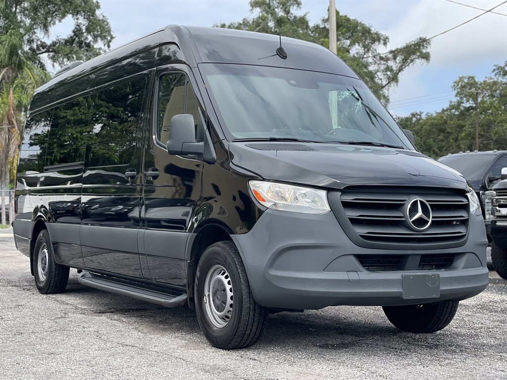 2021 Mercedes-Benz Sprinter 2500 High Roof photo