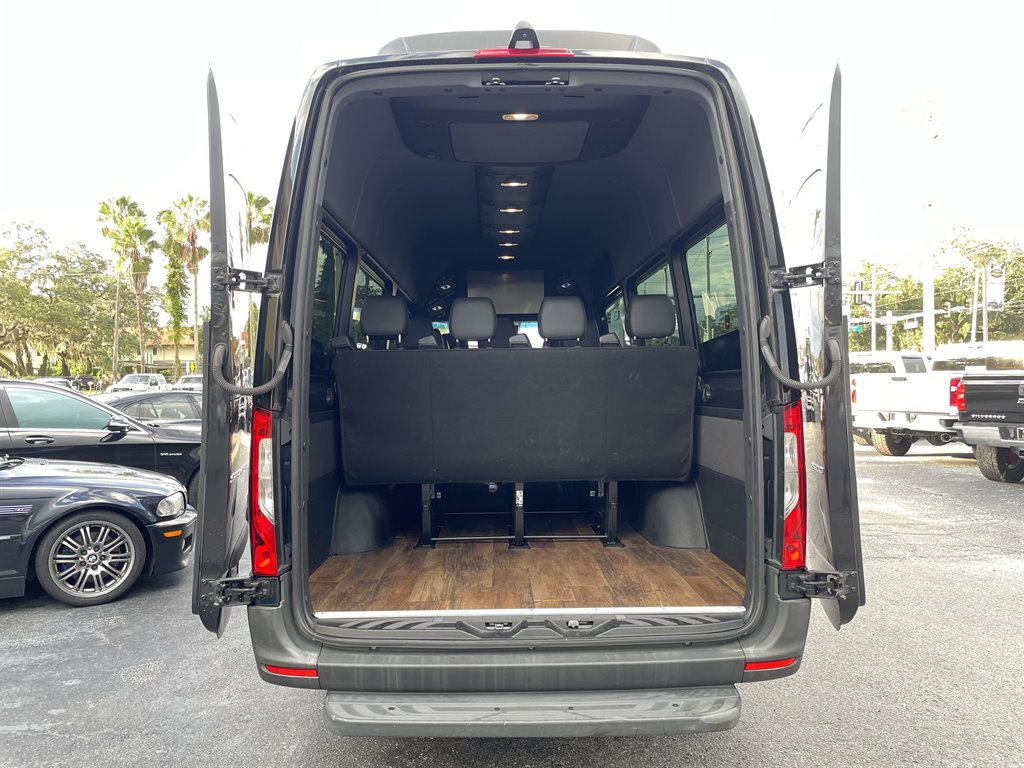 2021 Mercedes-Benz Sprinter 2500 High Roof photo