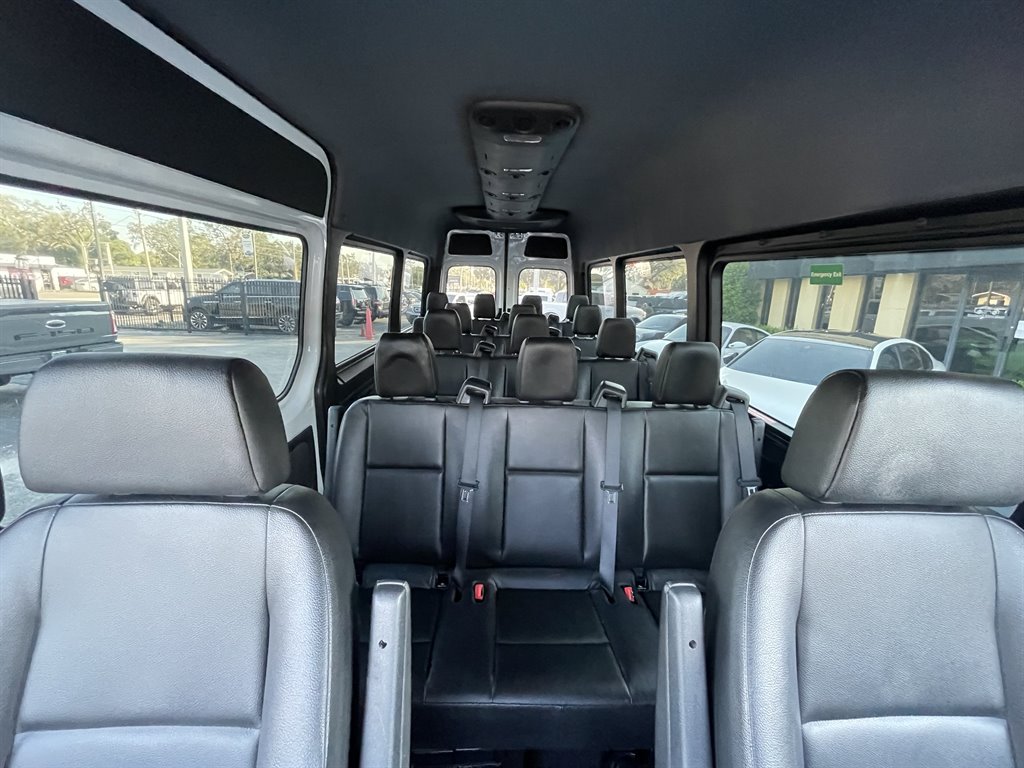 2021 Mercedes-Benz Sprinter 2500 High Roof photo