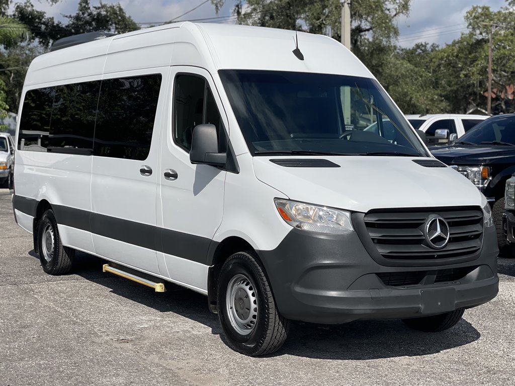 2021 Mercedes-Benz Sprinter 2500 High Roof photo
