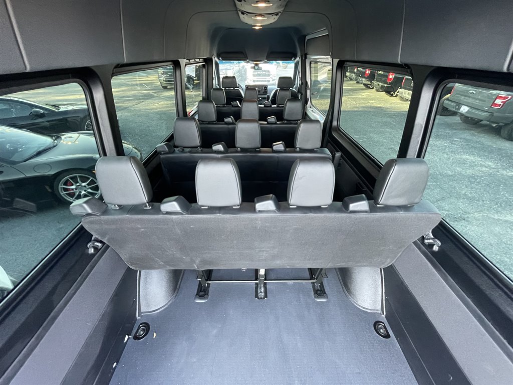 2021 Mercedes-Benz Sprinter 2500 High Roof photo