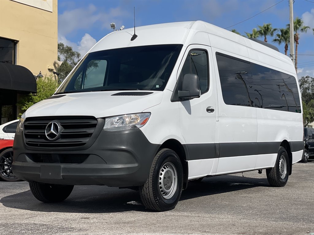 2021 Mercedes-Benz Sprinter 2500 High Roof photo