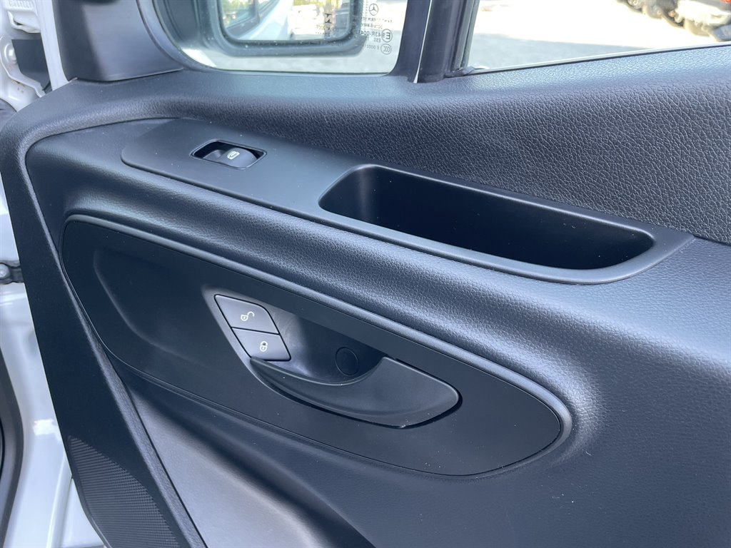 2021 Mercedes-Benz Sprinter 2500 High Roof photo