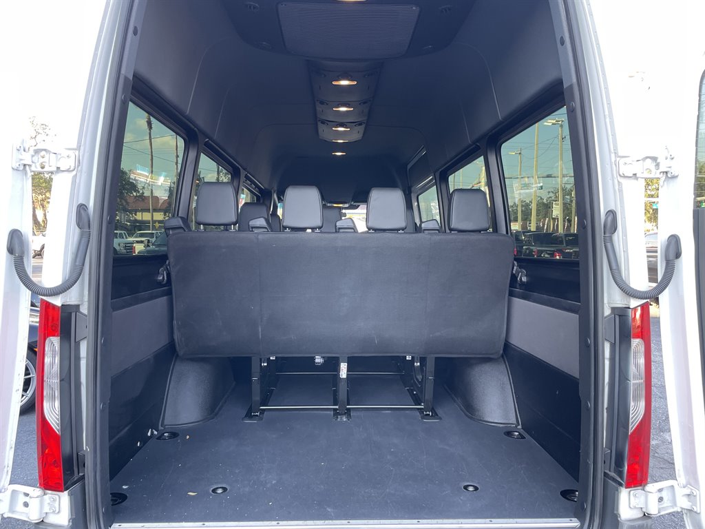 2021 Mercedes-Benz Sprinter 2500 High Roof photo