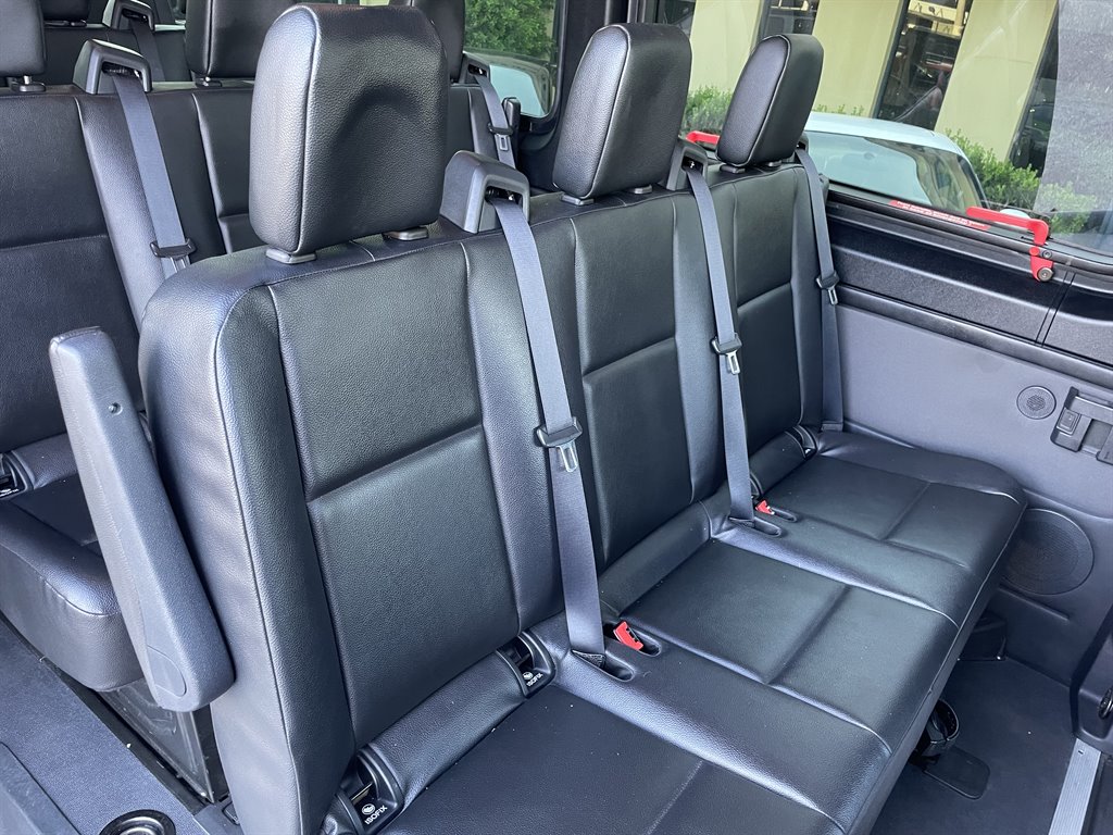 2021 Mercedes-Benz Sprinter 2500 High Roof photo