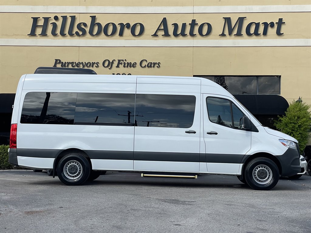 2021 Mercedes-Benz Sprinter 2500 High Roof photo