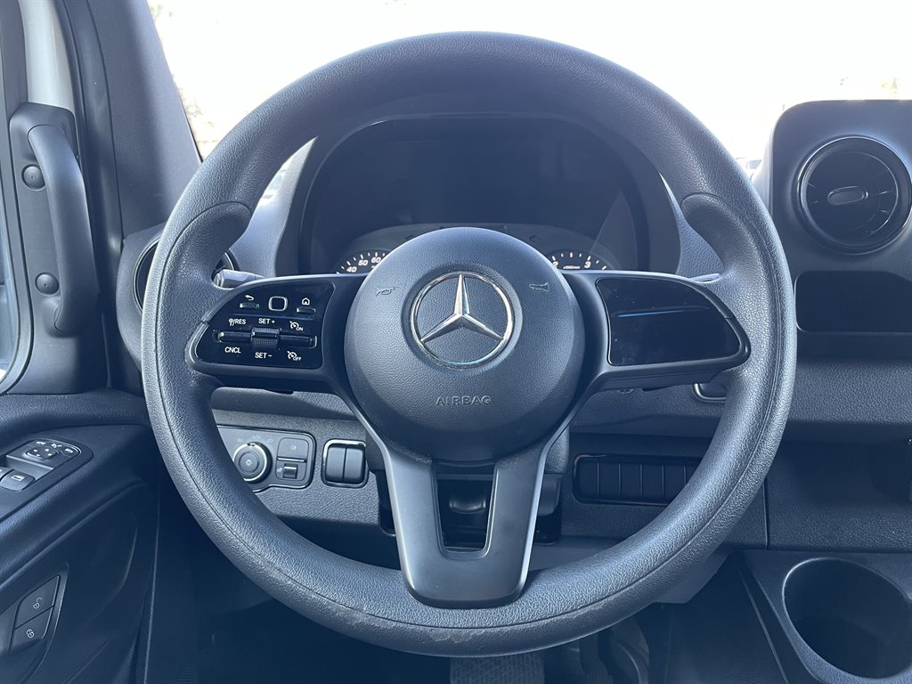 2021 Mercedes-Benz Sprinter 2500 High Roof photo