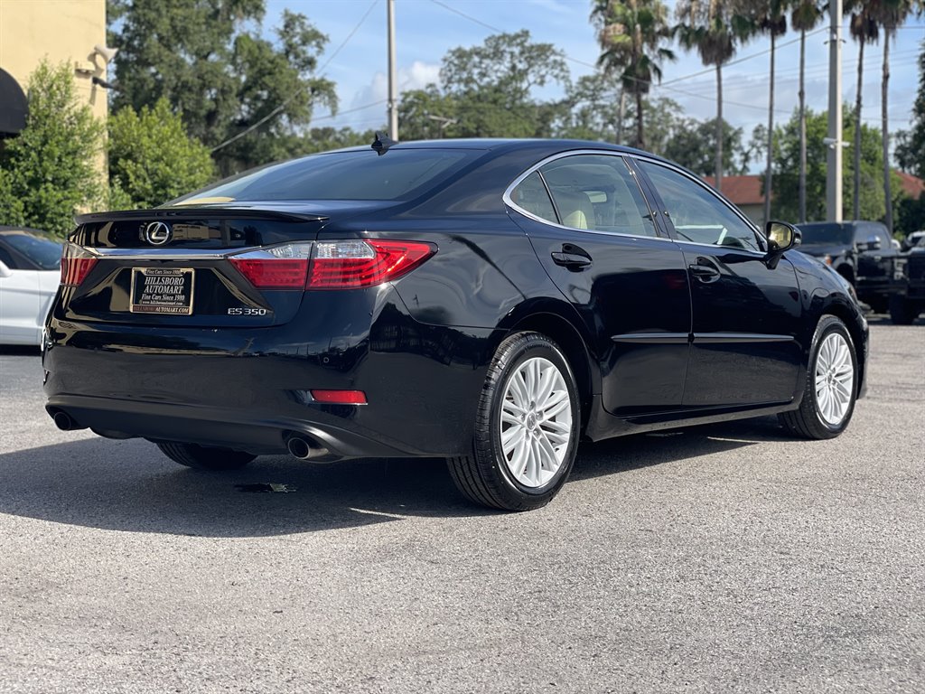 2013 Lexus ES - $10,999