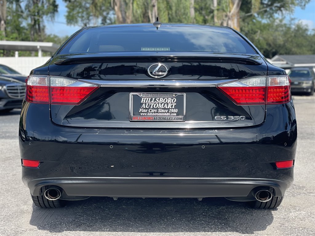 2013 Lexus ES - $10,999