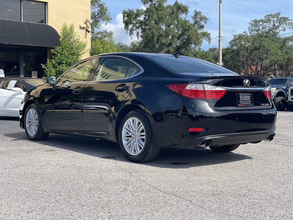 2013 Lexus ES - $10,999