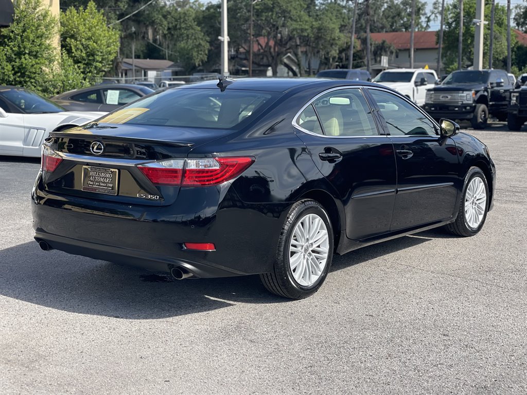 2013 Lexus ES - $10,999