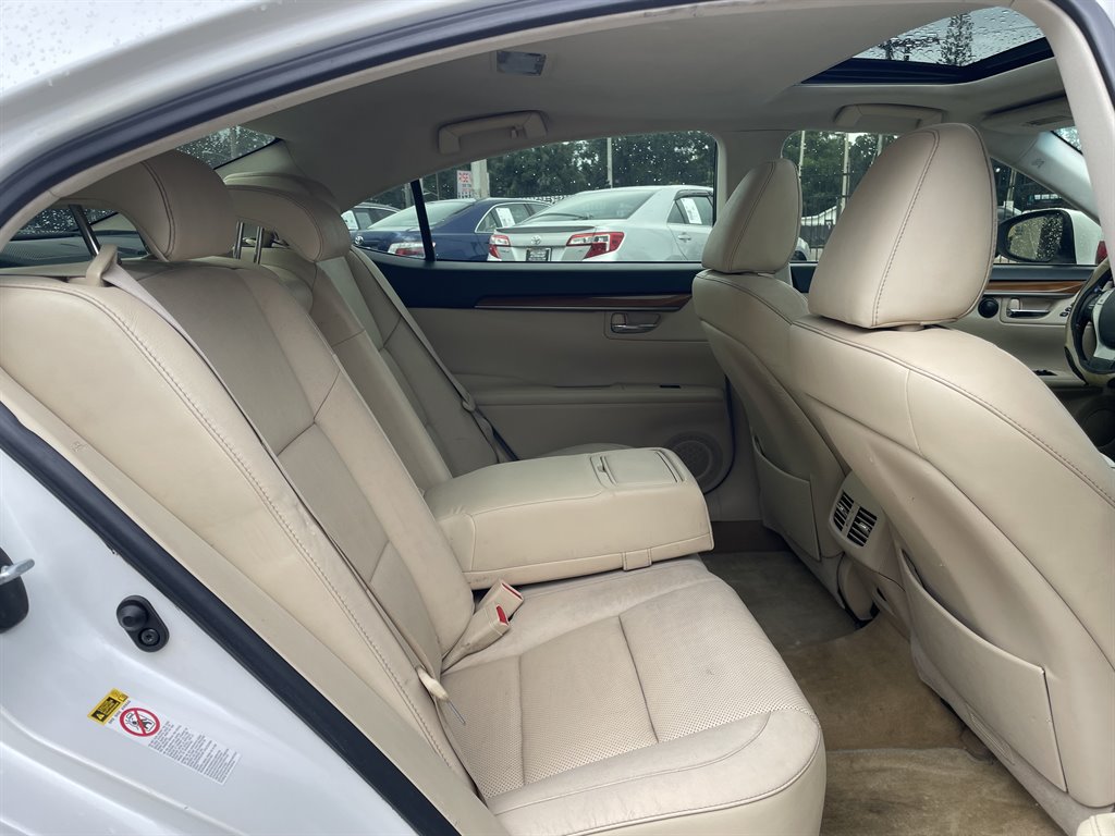2015 Lexus ES - $11,999