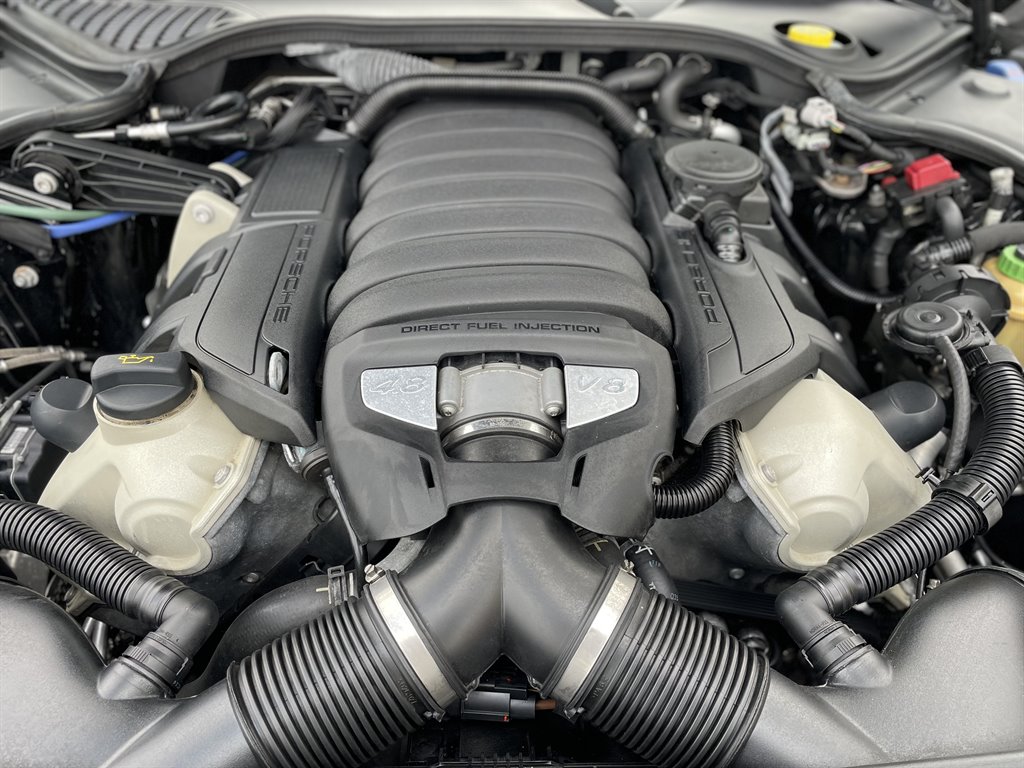 2015 Porsche Panamera GTS photo