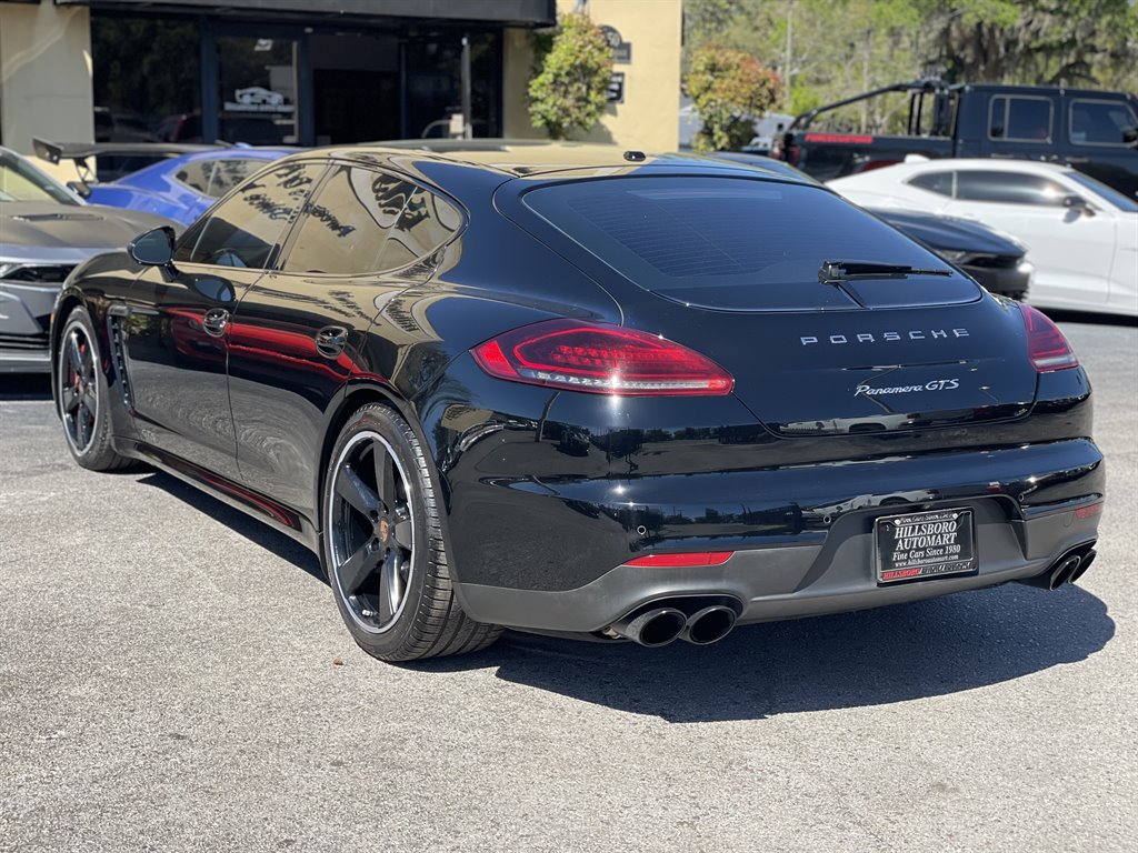 2015 Porsche Panamera GTS photo