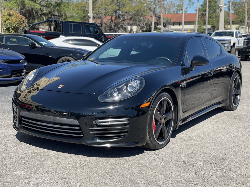 2015 Porsche Panamera GTS photo