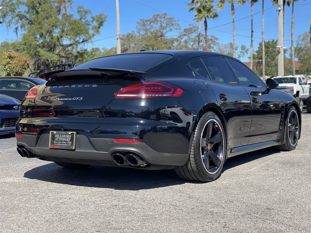 2015 Porsche Panamera GTS photo