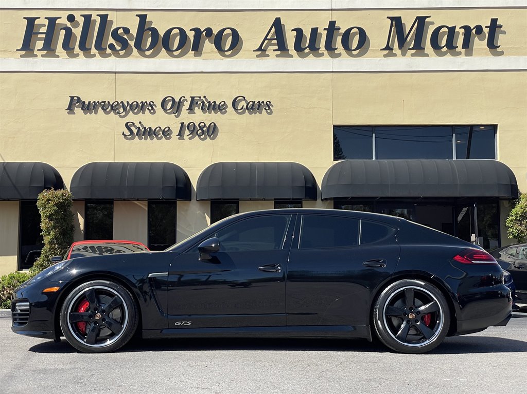 2015 Porsche Panamera GTS photo