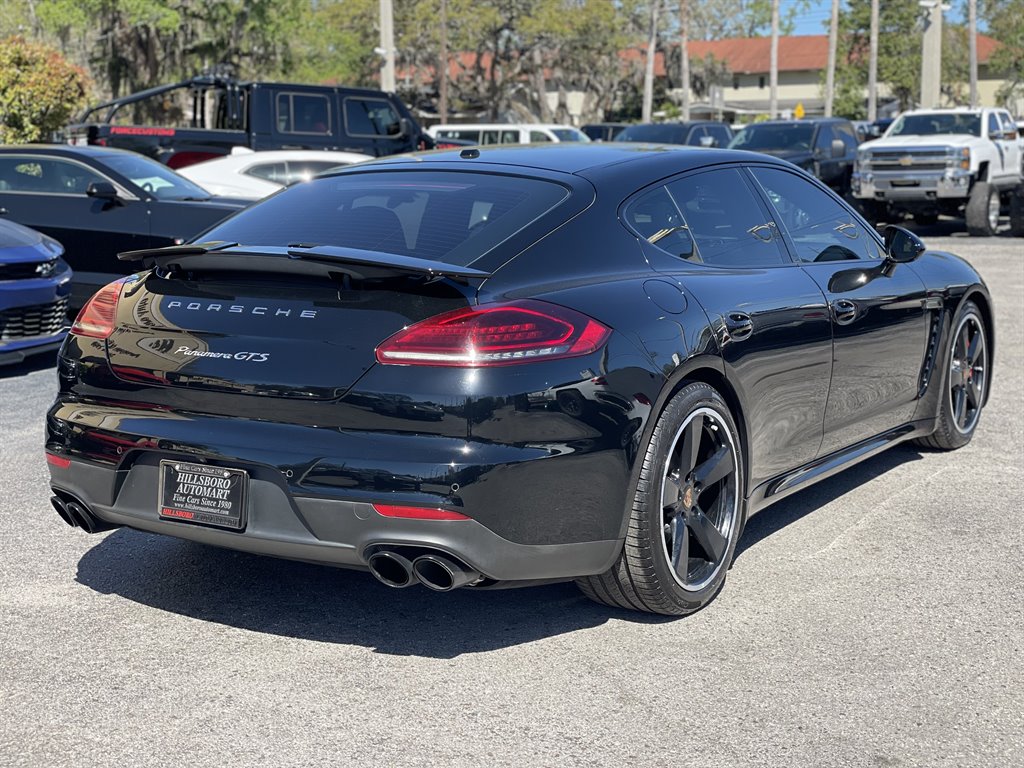 2015 Porsche Panamera GTS photo
