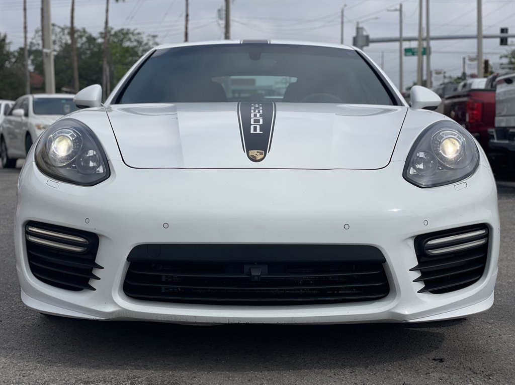 2015 Porsche Panamera GTS photo