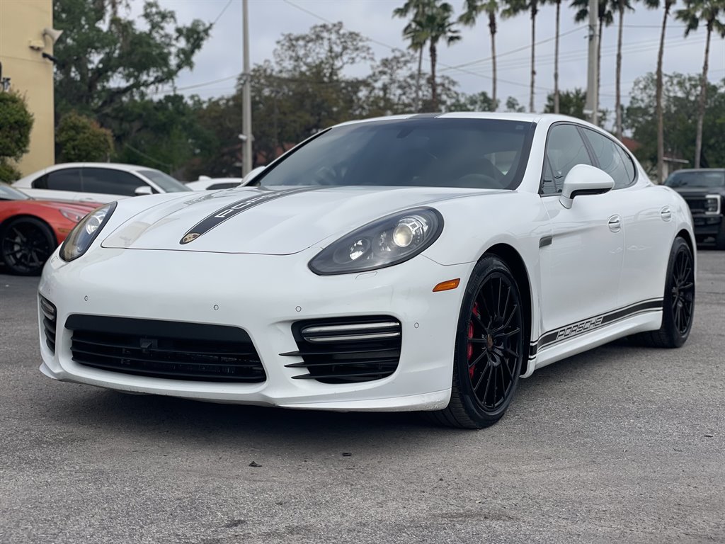 2015 Porsche Panamera GTS photo