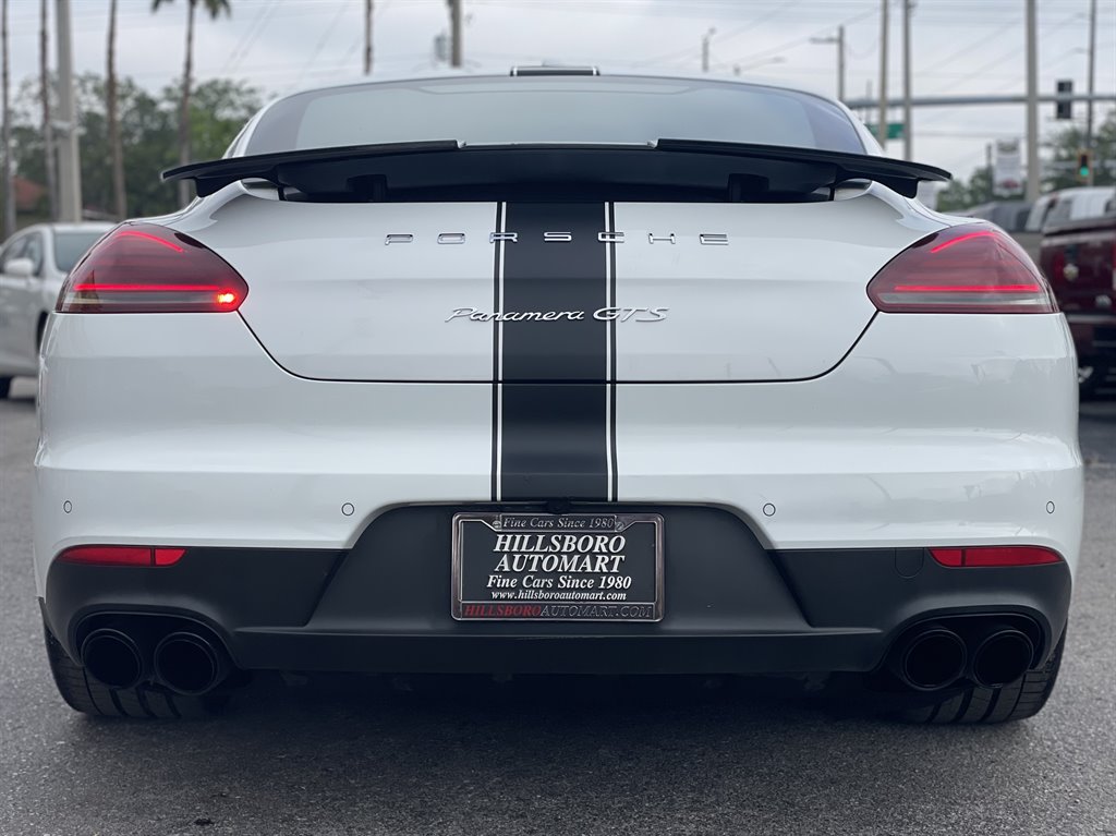 2015 Porsche Panamera GTS photo