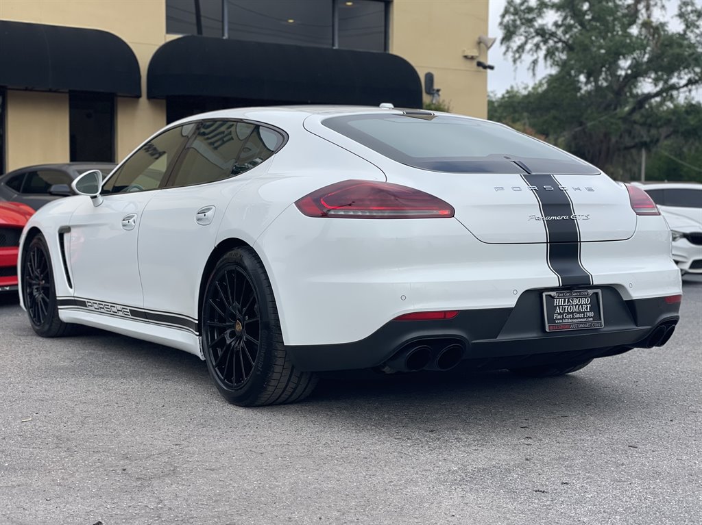 2015 Porsche Panamera GTS photo