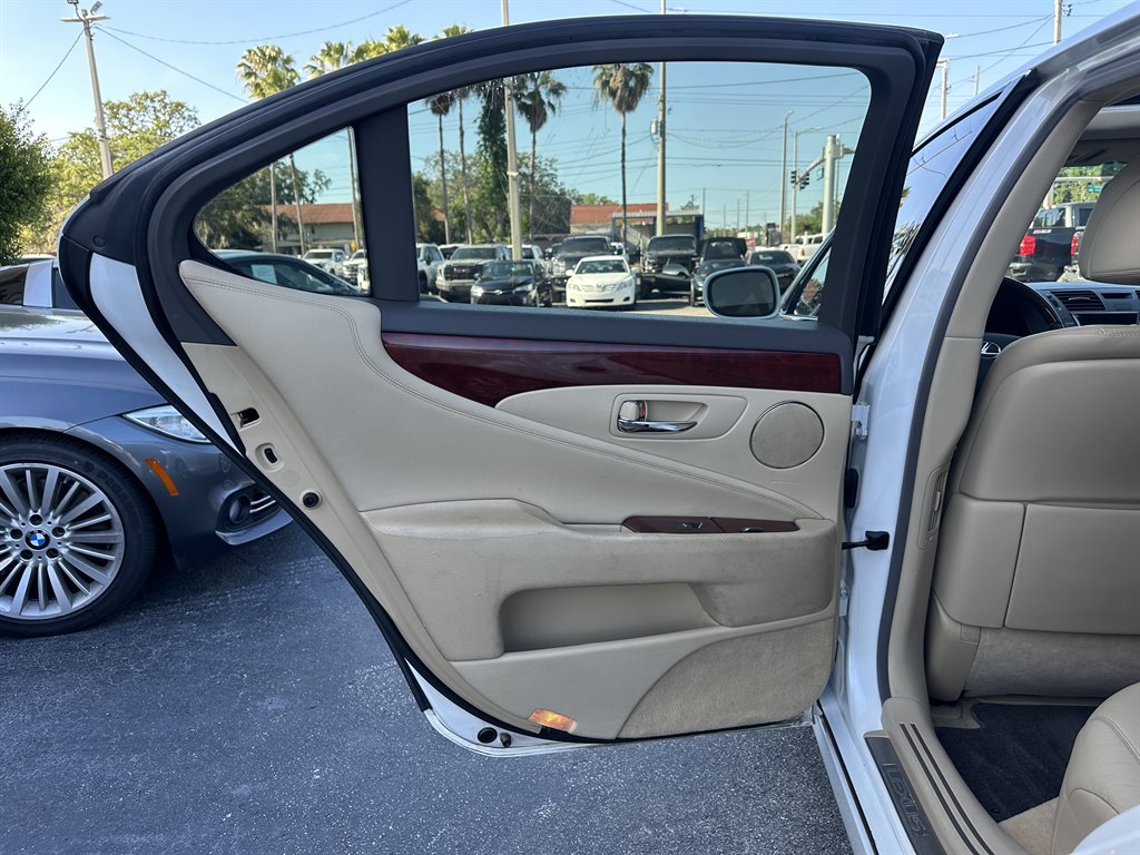 2009 Lexus LS - $10,999
