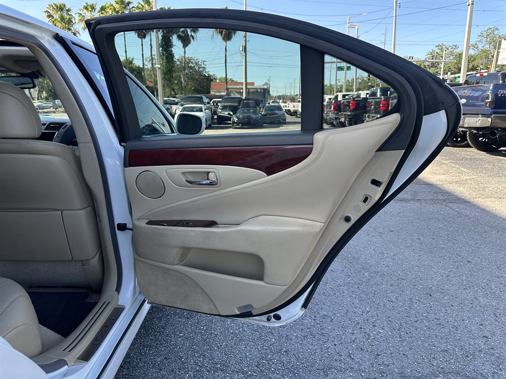 2009 Lexus LS - $10,999