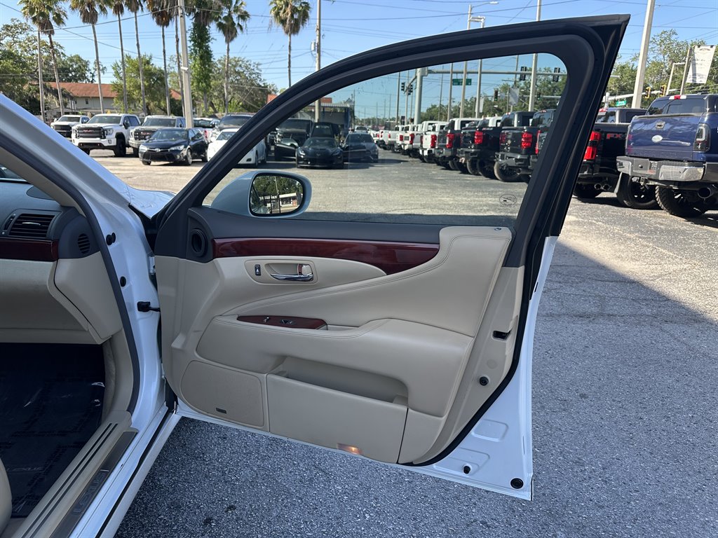 2009 Lexus LS - $10,999