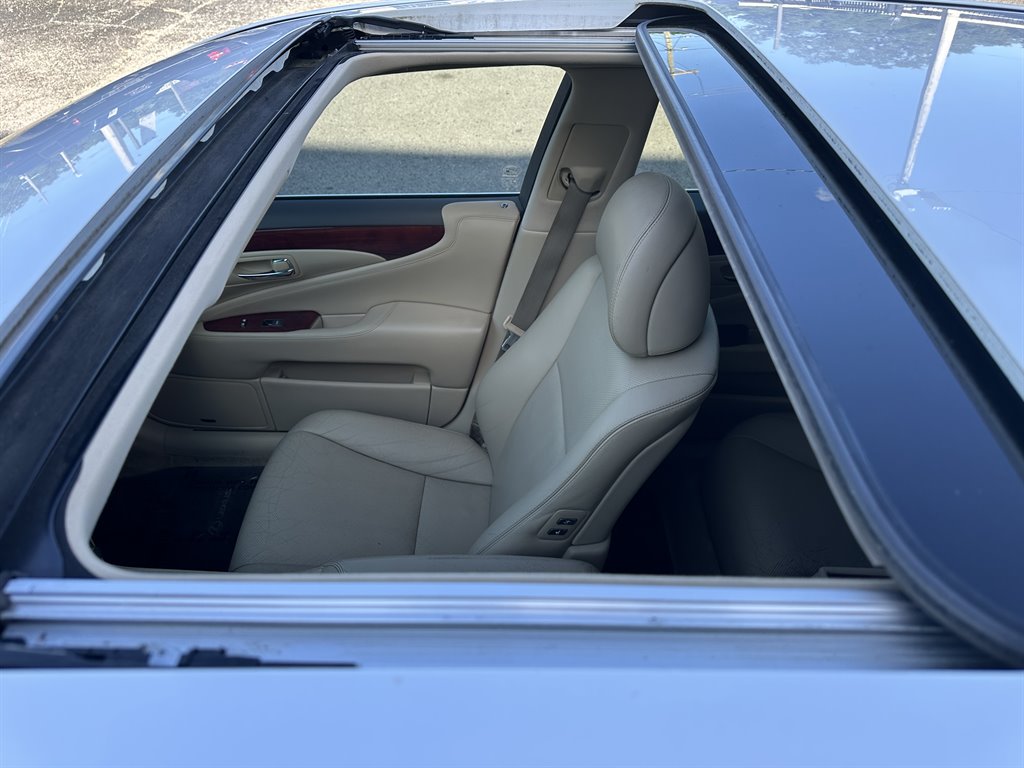 2009 Lexus LS - $10,999