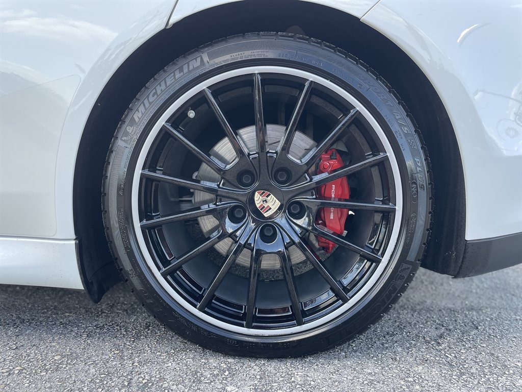 2012 Porsche Panamera Turbo photo