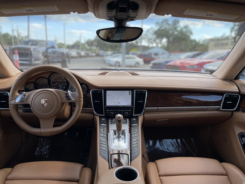 2012 Porsche Panamera Turbo photo